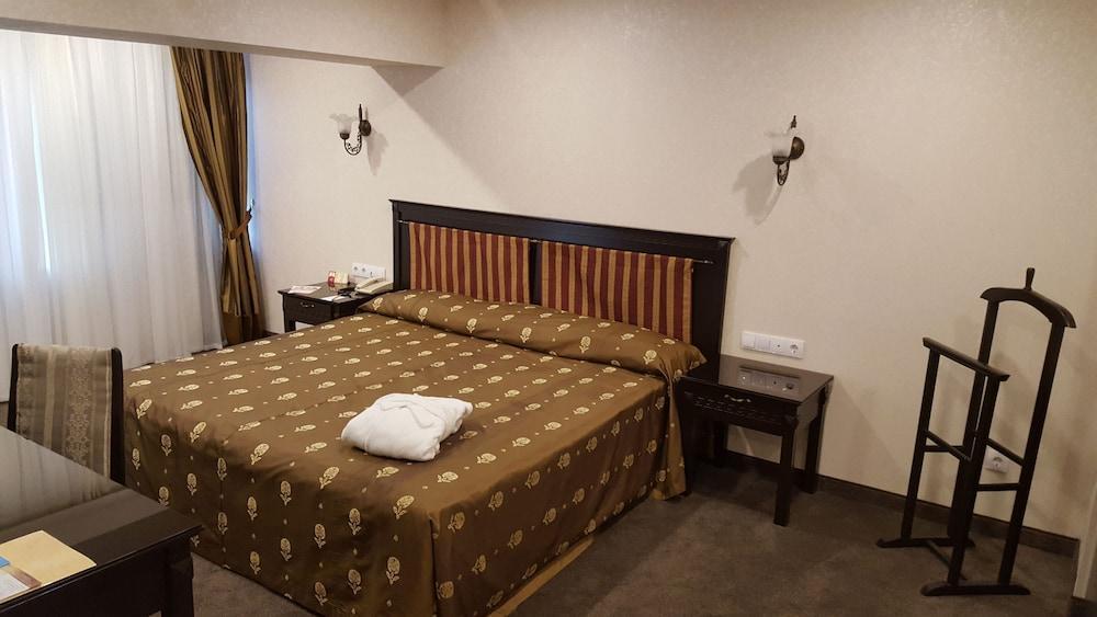 Grand Mir Hotel Tachkent Extérieur photo