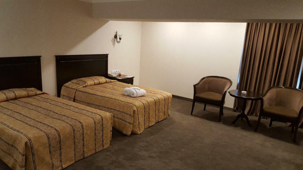 Grand Mir Hotel Tachkent Extérieur photo
