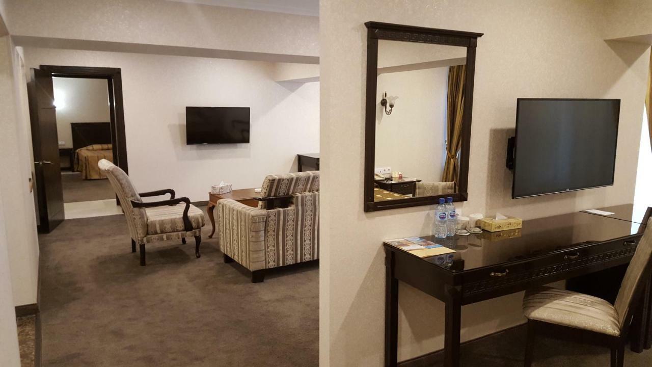 Grand Mir Hotel Tachkent Extérieur photo